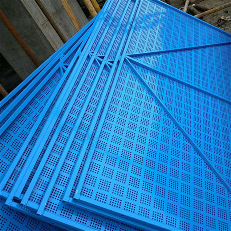 爬架網建筑外腳手架安全防墜沖孔鋼網片工地外墻施工外架鋼板防護